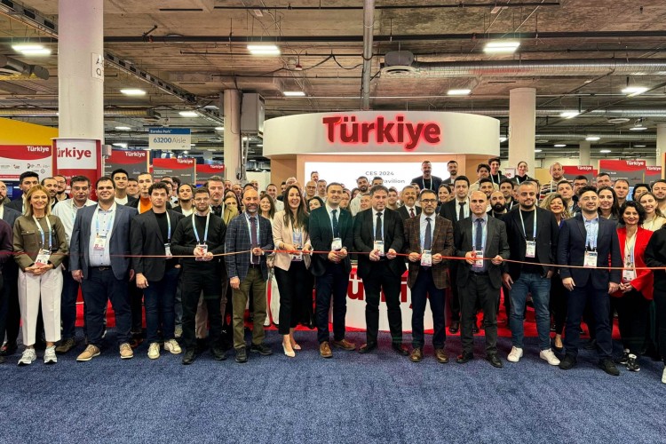 CES 2024'e Çıkartma Yaptı