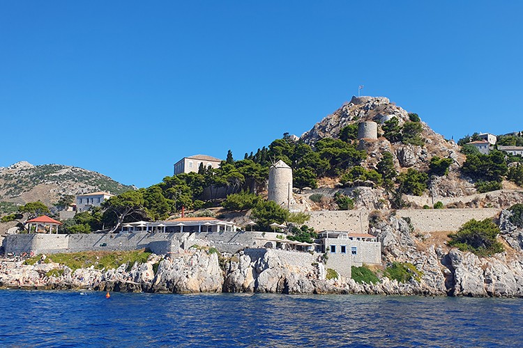Zamanın durduğu rüya: Hydra Adası
