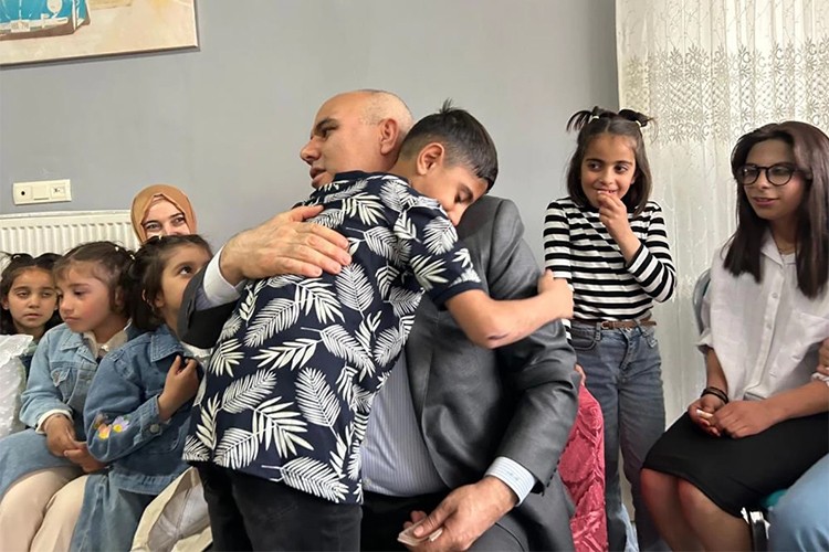 Bayram ziyaretleri, kuşaklar arası iletişimi sağlıyor