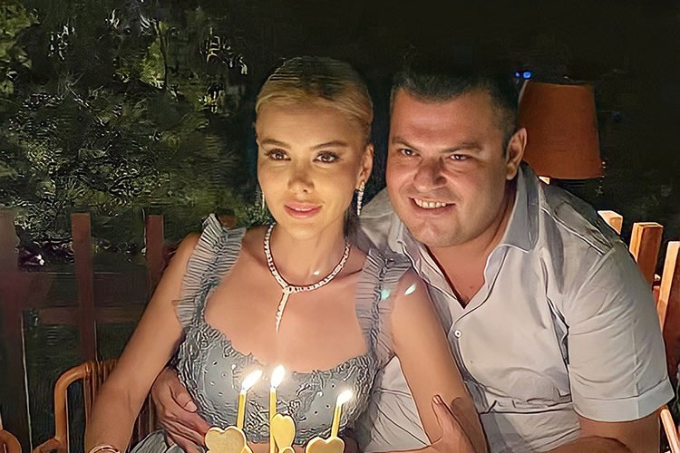 Aras çiftinin mutlu günü