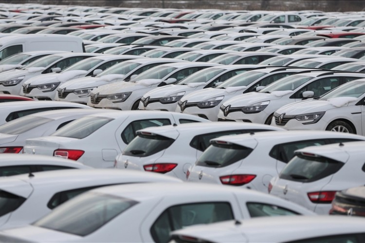 Türkiye'nin binek otomobil ihracatı yılın ilk yarısında 5,5 milyar doları aştı