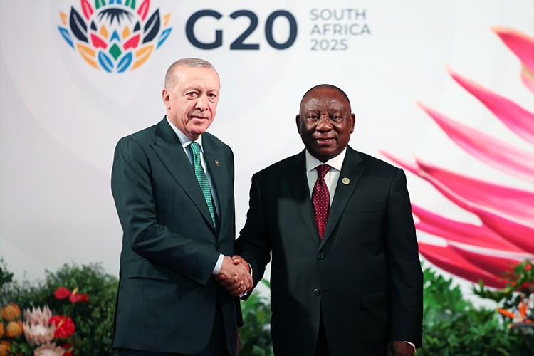 "Ticaretin küresel büyümeye katkısı zayıflamıştır"