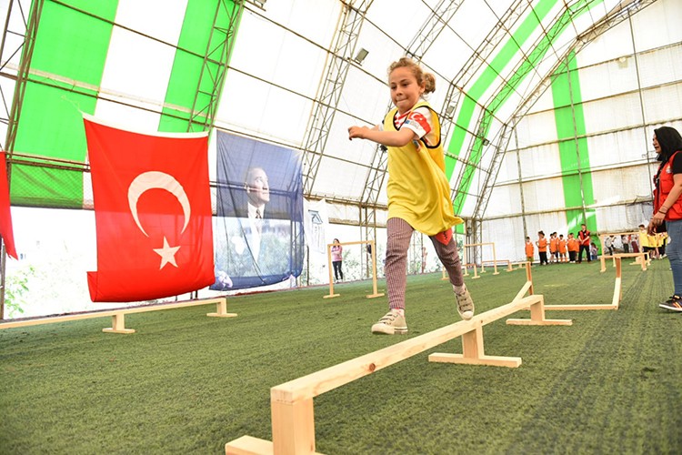 Kadıköy ve Hatay'da 23 Nisan coşkusu