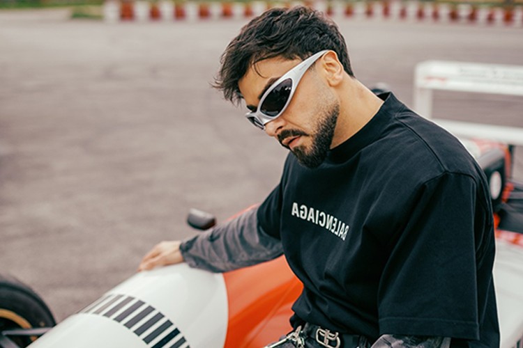 SEFO'nun Kilit Şarkısı Listelerde Zirveye Tırmanıyor