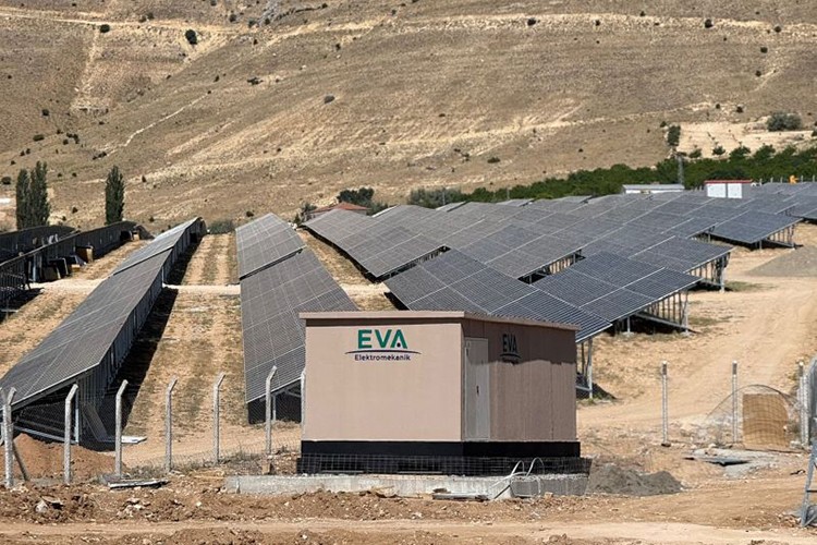 Dicle Elektrik'ten izinsiz GES kurulumlarına "60 gün" uyarısı