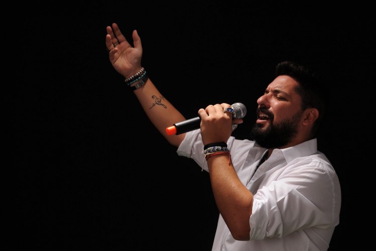 Levent Canses'ten bir ayrılık şarkısı