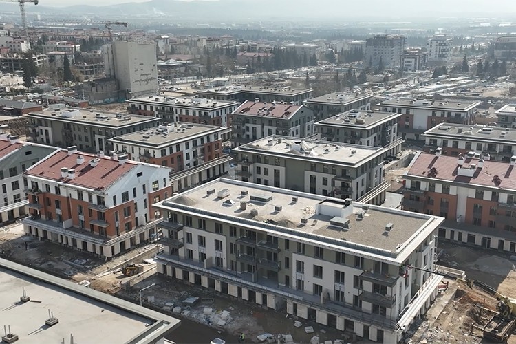 Kahramanmaraş'ta 4 bin işçi aralıksız çalışıyor