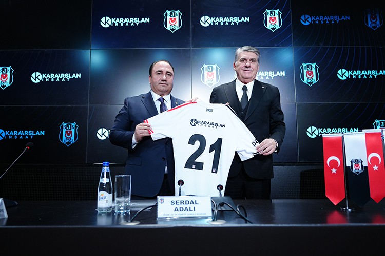 Karaarslan İnşaat, Beşiktaş Futbol A Takımı'nın forma sırt sponsoru oldu