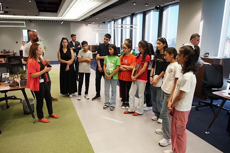 Lice'li öğrencileri İstanbul'da ağırladı