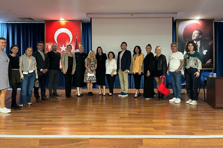 Sürdürülebilir Moda Tasarımı için Teknoloji