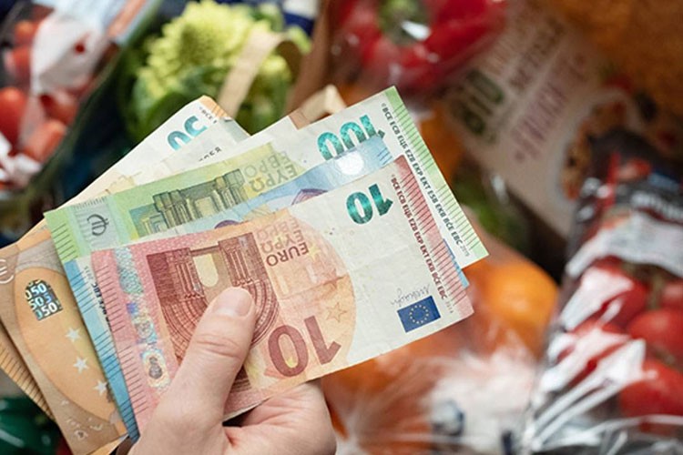 AB'de üretici fiyatları ağustosta geriledi