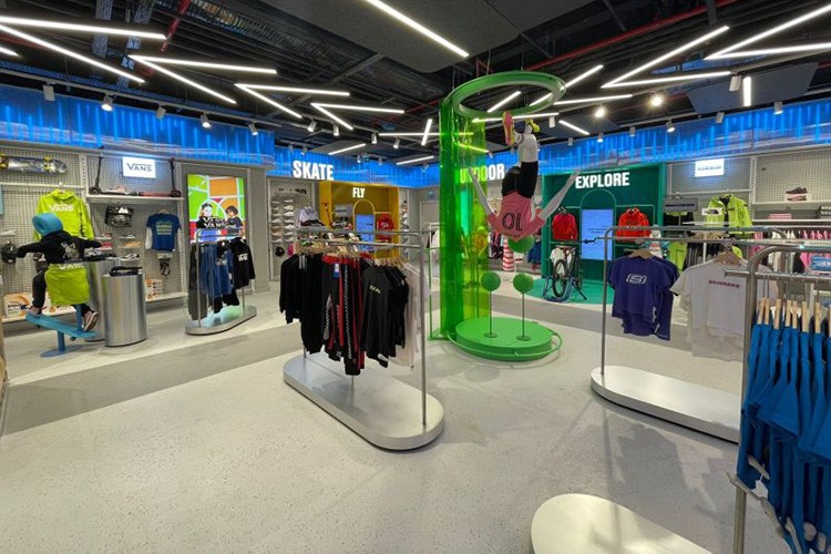 Çocuk ve gençlere özel "Boyner Dynamic Teen" mağazası