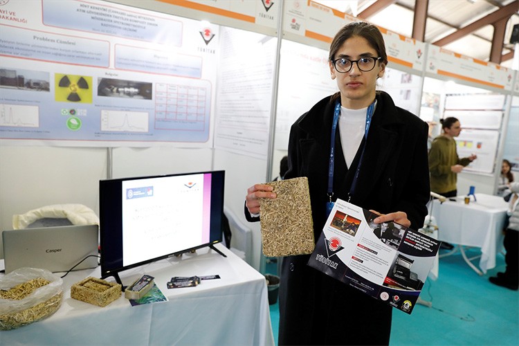 Kenevir atığından "radyasyon geçirmeyen zırh" üretti