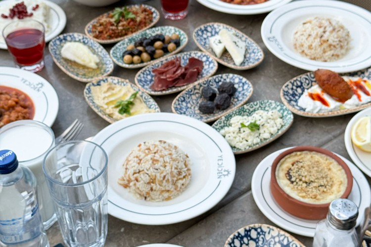 Yediden Restaurant'ta iftar sofranız şölene dönüyor