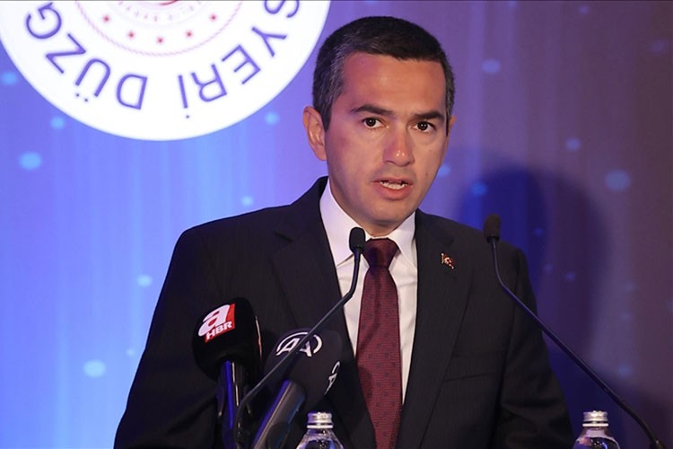 "Asgari ücret bayramdan önce belli olmalı"