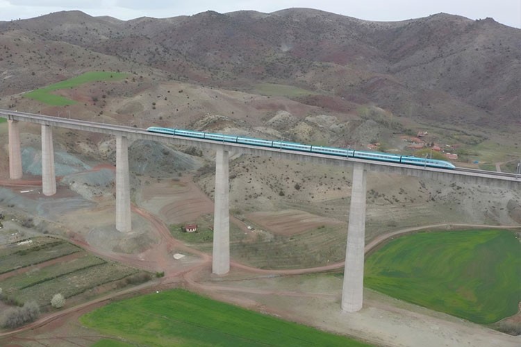 Öğretmenlere 24-30 Kasım döneminde trenlerde yüzde 50 indirim