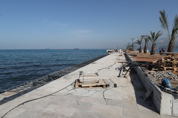 İskenderun sahilinde düzenleme ve yenileme projesi sürüyor