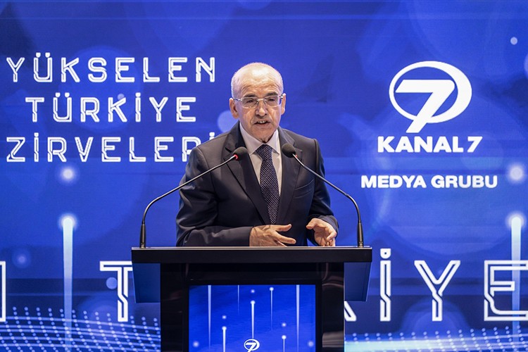 "Enflasyon düşerse büyüme katlanır"