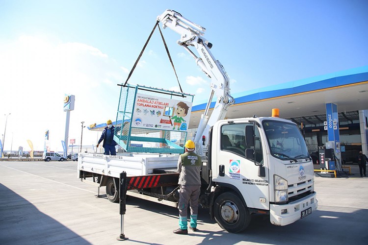 Akaryakıt istasyonlarında sıfır atığa Melikgazi'den destek