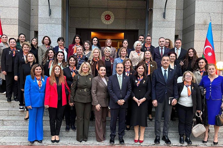 USKD üyeleri Azerbaycan iş dünyasıyla buiuştu