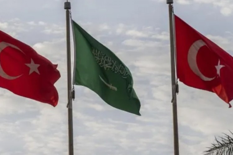 TÜRK ÖZEL SEKTÖRÜNÜN YATIRIMINI İSTİYOR