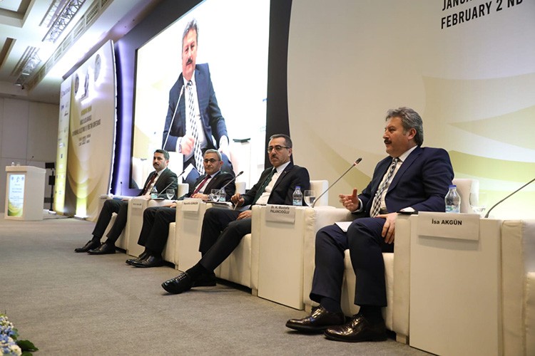 Başkan Palancıoğlu gayrımenkul konferansına katıldı