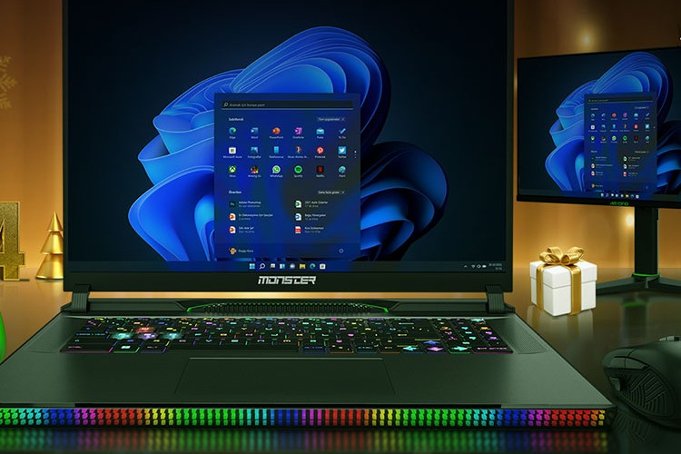 Yüzlerce oyun seçeneğini birarada sunuyor