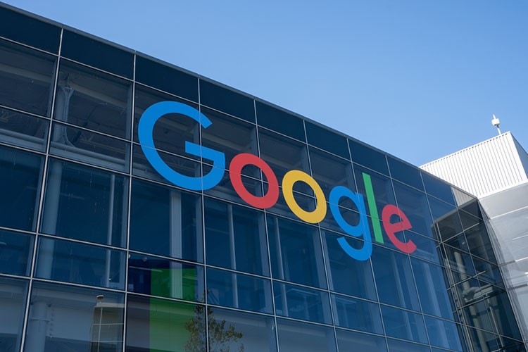 google'un geliri ikinci çeyrekte yüzde 24 arttı