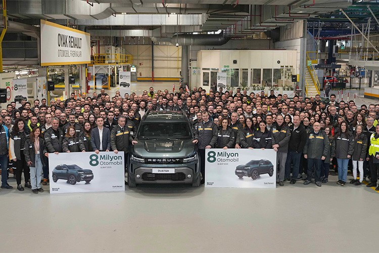 Oyak Renault 8 milyonuncu araç üretimini kutladı