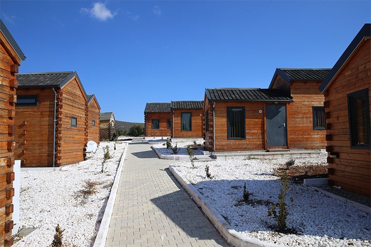 Kayak için gittiler konaklama tesisi kurdular