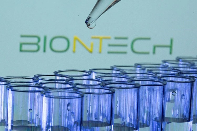 BioNTech'in net karı 311,8 milyon avroya geriledi