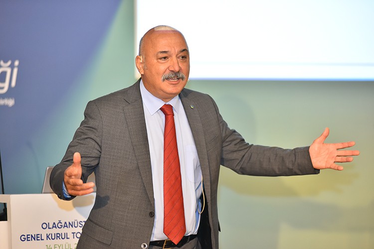 TSB'nin yeni başkanı Uğur Gülen oldu