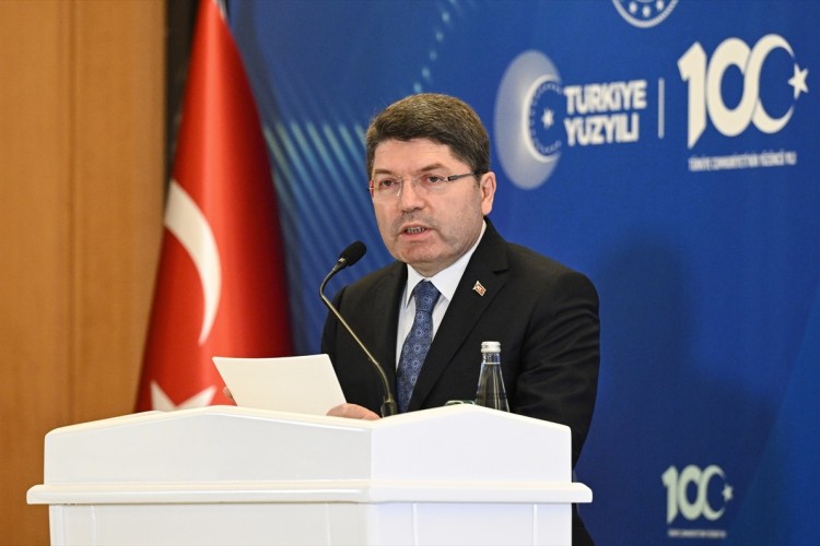 Bakan Tunç gündeme ilişkin soruları yanıtladı