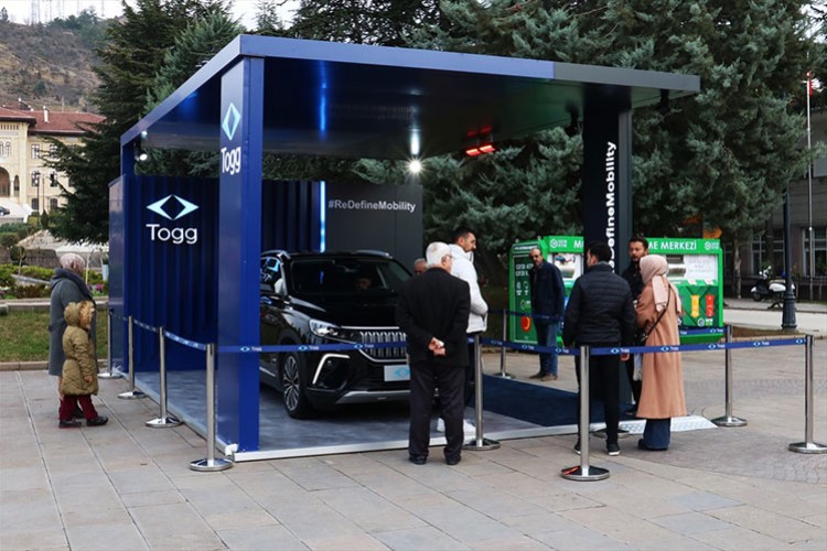 Türkiye'nin yerli otomobili Togg Kastamonu'da ilgi gördü