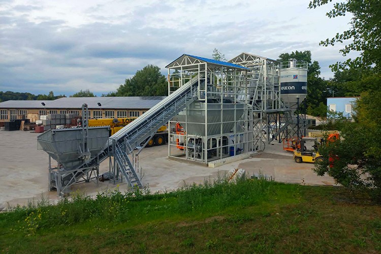 Ülkenin 3 şehrinde beton santrali kurulumu gerçekleştiriyor