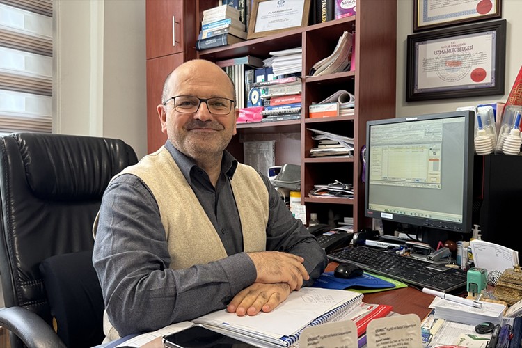 Kadınlarda irritabl bağırsak sendromu görülme sıklığı daha fazla