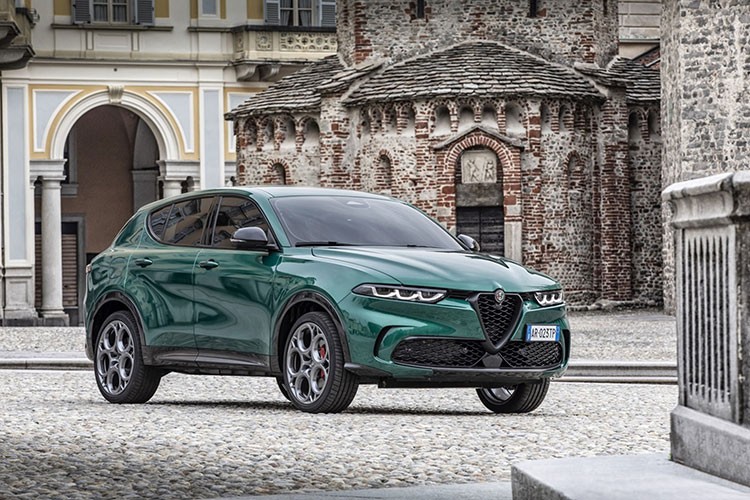 Alfa Romeo'dan sıra dışı kampanya