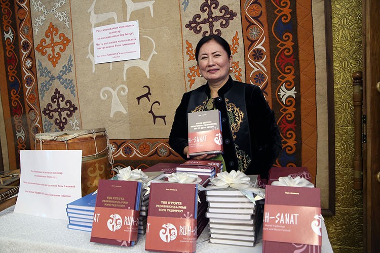 Kırgızistan'da "geleneksel kültür ve sanat" kongre