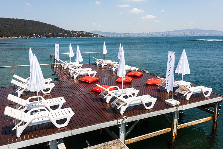 Plajlar yaza, İstanbullular serinlemeye hazır