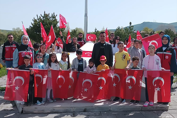 Şehit aileleri "Aile Yılı" programında tarih ve doğayla buluştu