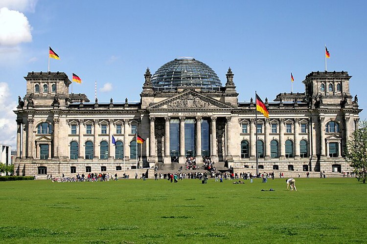 Berlin'de tarihin ayak izleri