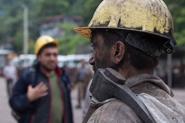 Maden şehidi yakınlarına iş hakkı