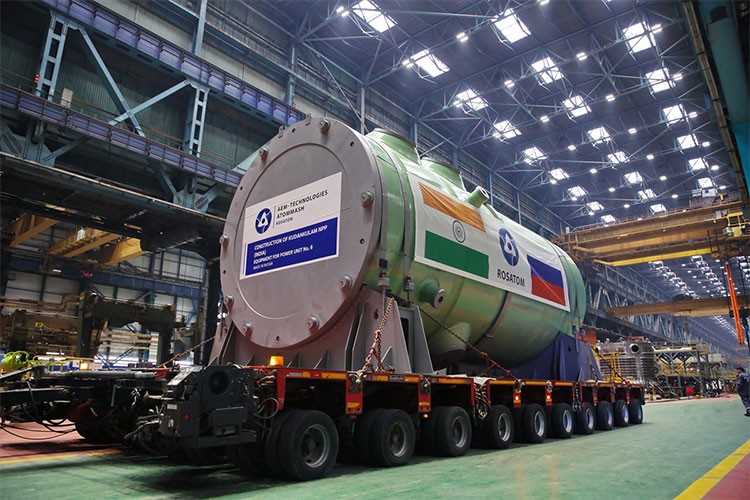 Kudankulam NGS'nin 6. güç ünitesi için reaktör kabı sevk edildi