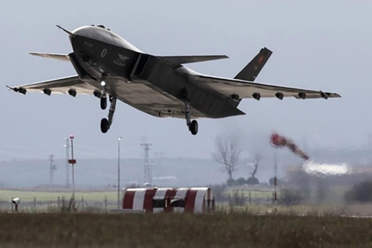 İlk Türk uçağından 'Milli Muharip Uçak'a