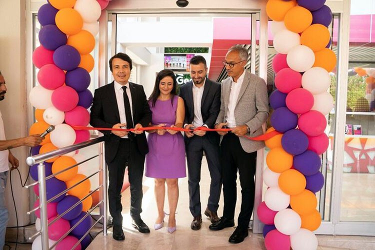 İki müşteri ilişkileri merkezi de yenileniyor