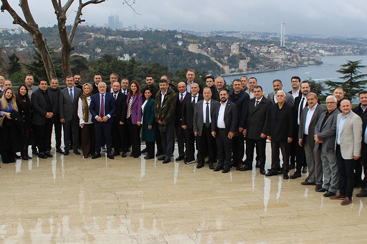 Perakendenin yol haritası bu zirvede çizildi