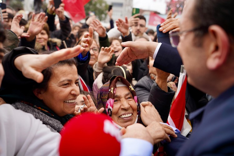 İmamoğlu ve Çoban'a sevgi seli