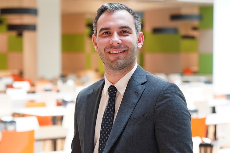 15'inci yaşını yenilenen yüzüyle kutluyor