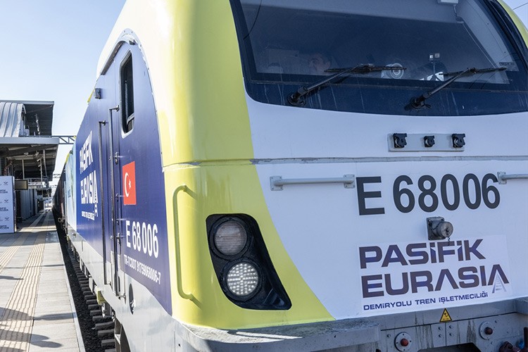 Türkiye'nin ilk özel uluslararası yük trenini uğurlandı