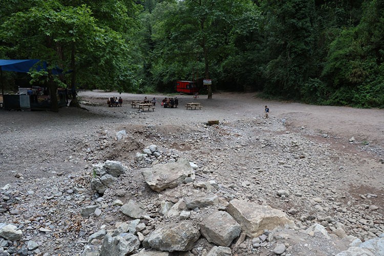 Maden Deresi'ndeki şelale kurudu